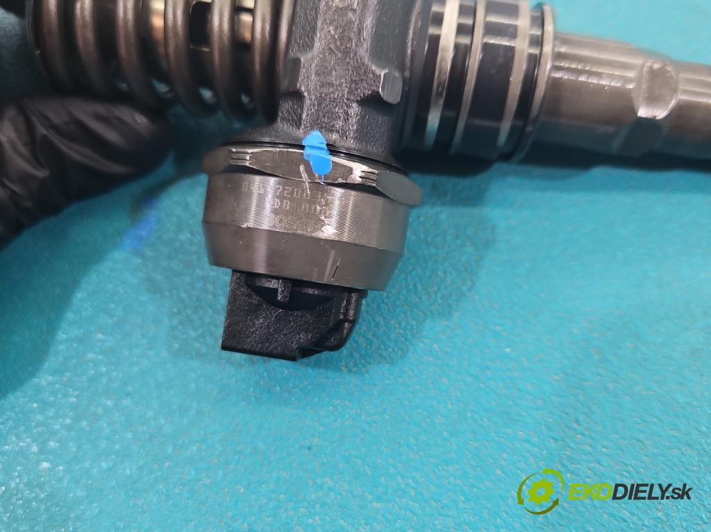 Audi A3 8L 1996-2003 1.9 tdi 131 HP manual 96 kW 1896 cm3 5- vstrekovacie čerpadlo 0414720039 (Vstrekovač paliva)