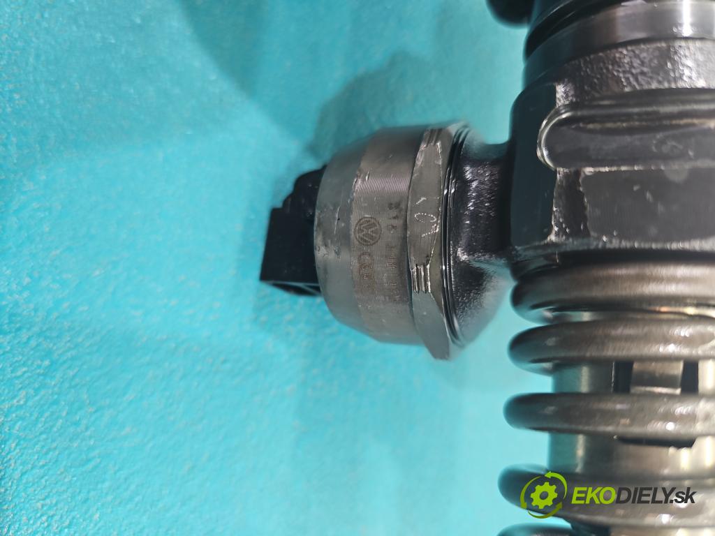 Audi A3 8L 1996-2003 1.9 tdi 131 HP manual 96 kW 1896 cm3 5- vstrekovacie čerpadlo 0414720039 (Vstrekovač paliva)