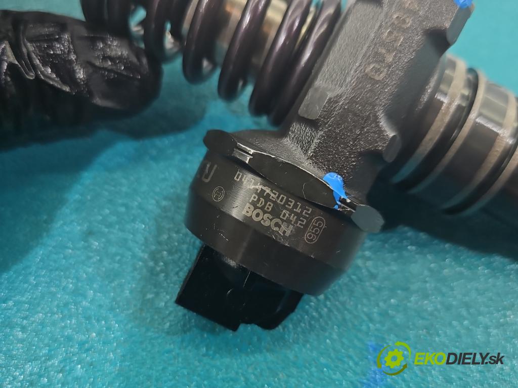 Vw Passat B6 2005-2010 2.0 tdi 140 HP manual 103 kW 1968 cm3 5- vstrekovacie čerpadlo 0414720312 (Vstrekovač paliva)