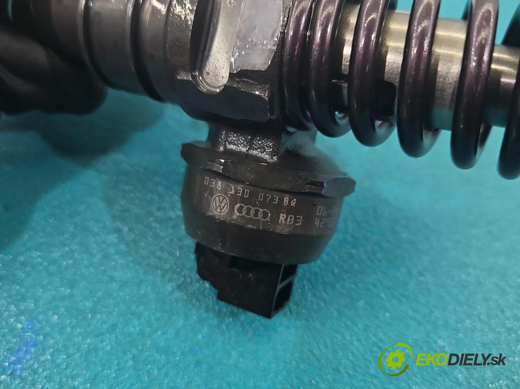 Vw Passat B6 2005-2010 2.0 tdi 140 HP manual 103 kW 1968 cm3 5- vstrekovacie čerpadlo 0414720312 (Vstrekovač paliva)