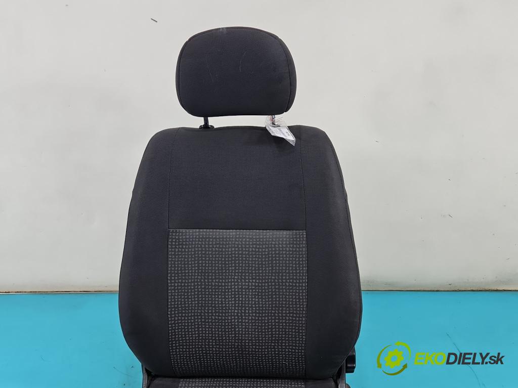 Opel Astra II 1998-2009 1.4 16V 90 hp manual 66 kW 1389 cm3 5- Sedadlo levý  (Sedadlo)