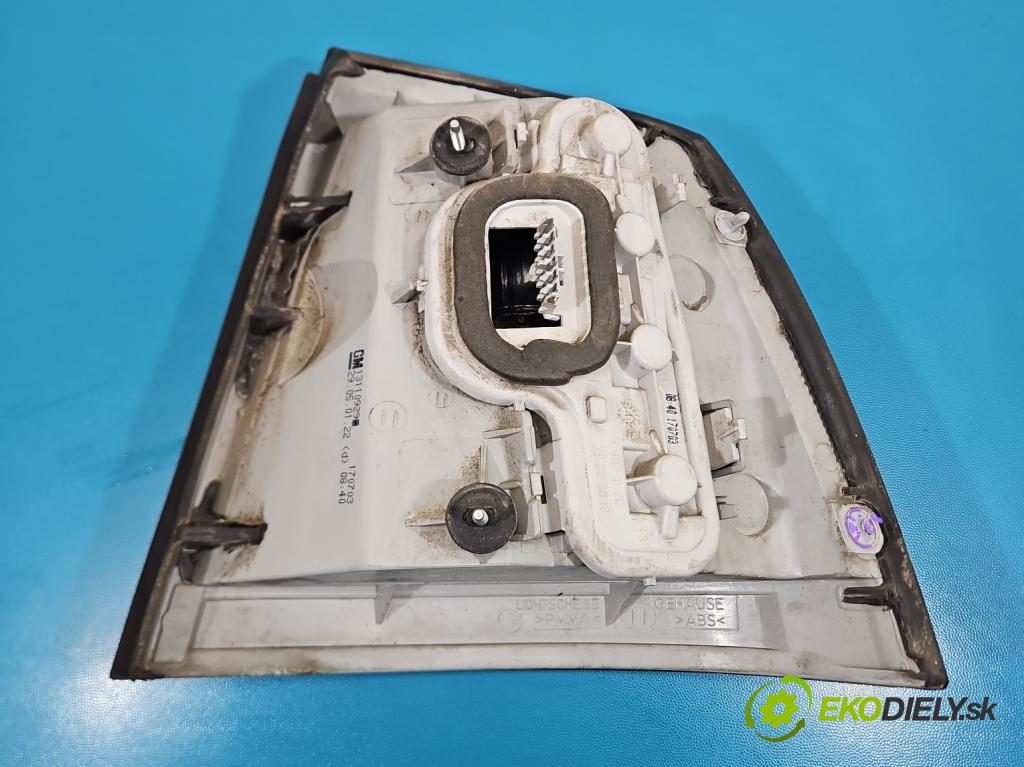 Opel Astra II 1998-2009 1.4 16V 90 HP manual 66 kW 1389 cm3 5- svetlo / reflektor zadné ľavé 13110929 (Kľučka dverí ostatné)