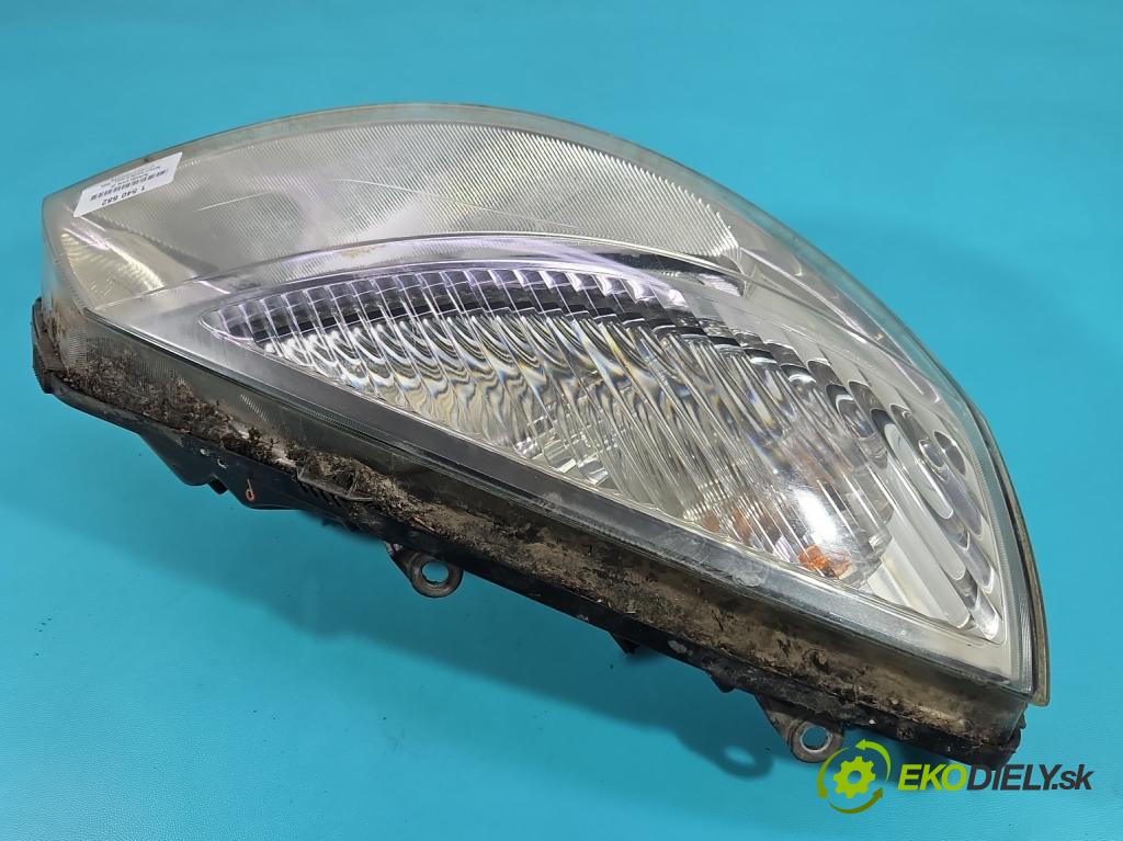 Renault Scenic II 2003-2009 1.6 16V 113 HP manual 83 kW 1598 cm3 5- Reflektor: pravý  (Svetlo predné pravé)