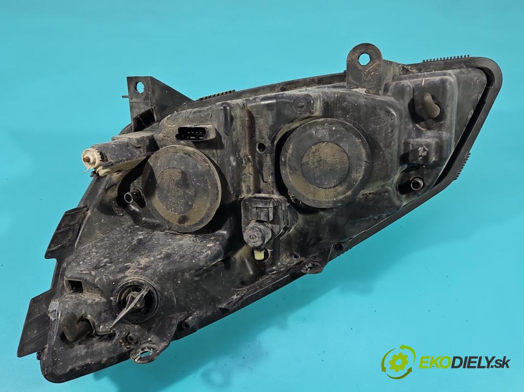 Renault Scenic II 2003-2009 1.6 16V 113 HP manual 83 kW 1598 cm3 5- Reflektor: pravý  (Svetlo predné pravé)