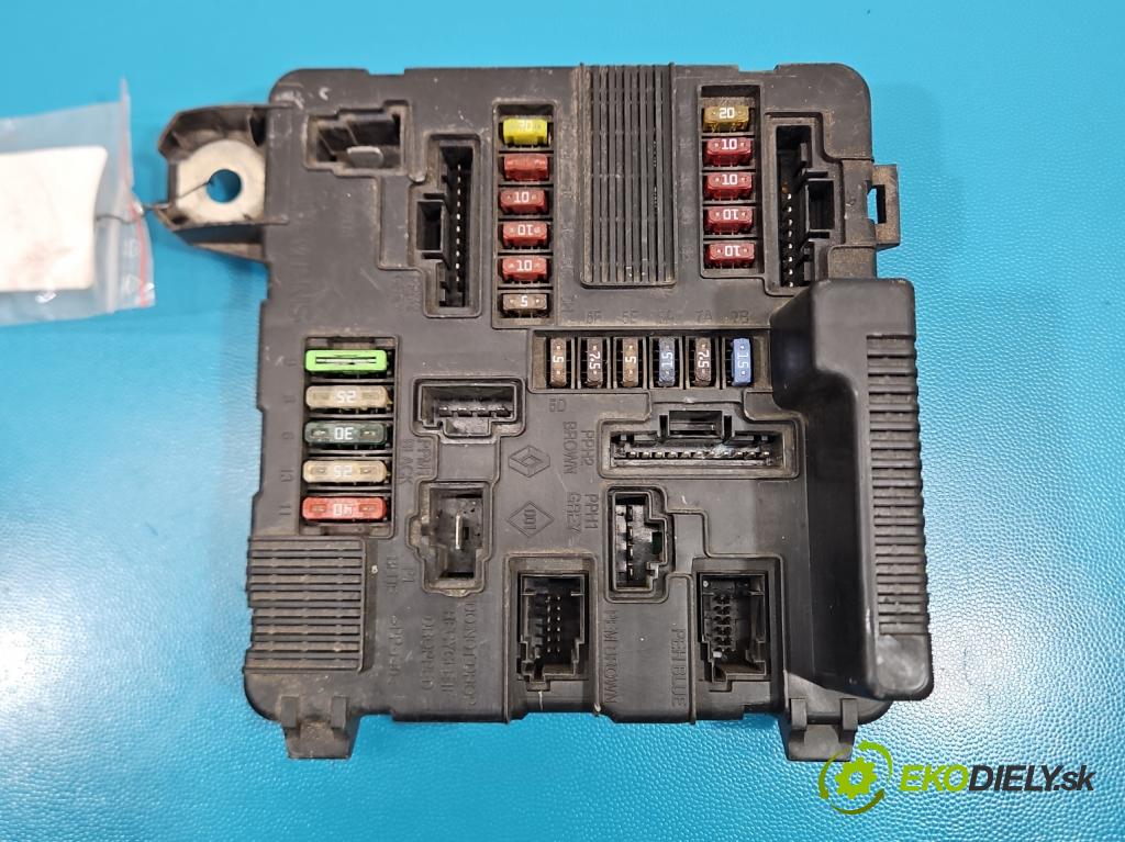 Renault Scenic II 2003-2009 1.6 16V 113 HP manual 83 kW 1598 cm3 5- riadiaca jednotka ostatné 8200306033