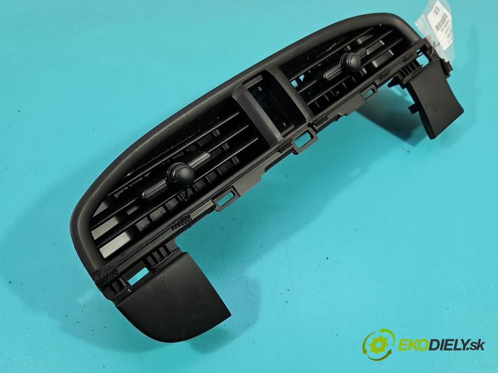 Kia Picanto III  17- 1.2 MPI 84KM manual 61.8 kW 1197 cm3 5- Mřížka: kúrenia stredová 84740-G6000CA (Mriežka kúrenia (fukár))