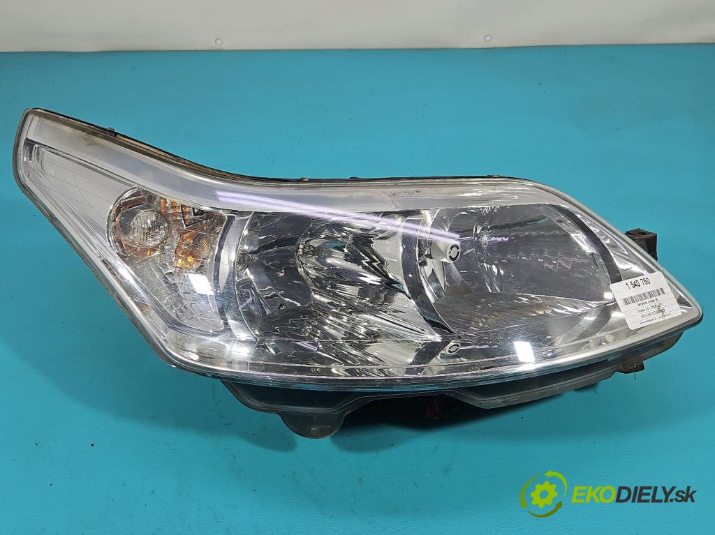 Citroen C4 I 2004-2011 1.6 16V 109 HP manual 80 kW 1587 cm3 5- Reflektor: pravý 9646893880 (Svetlo predné pravé)