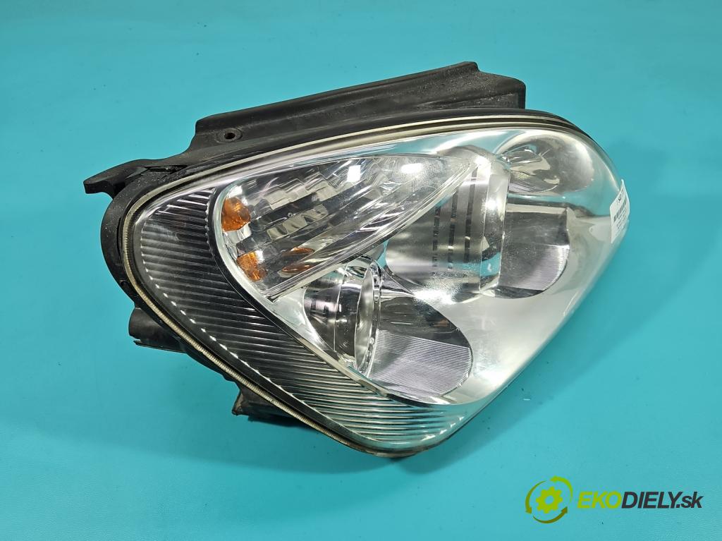 Kia Carens III  2006-2013 2.0 16V 144 HP manual 106 kW 1998 cm3 5- Reflektor: pravý  (Svetlo predné pravé)