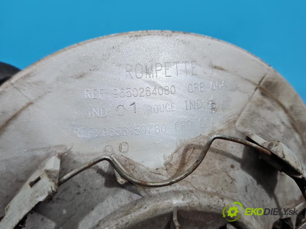 Citroen C4 I 2004-2011 1.6 16V 109 HP manual 80 kW 1587 cm3 5- Viečka: felg komplet 9650264080