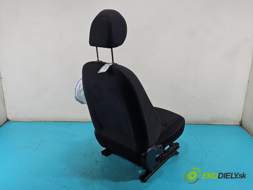 Kia Picanto III 17- 1.2 MPI 84KM manual 61.8 kW 1197 cm3 5- Sedačka ľavý (Sedadlo)