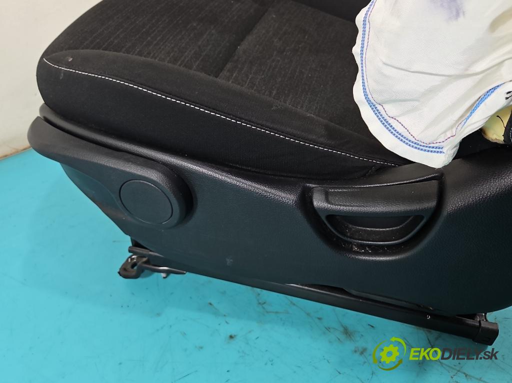 Kia Picanto III 17- 1.2 MPI 84KM manual 61.8 kW 1197 cm3 5- Sedačka ľavý (Sedadlo)