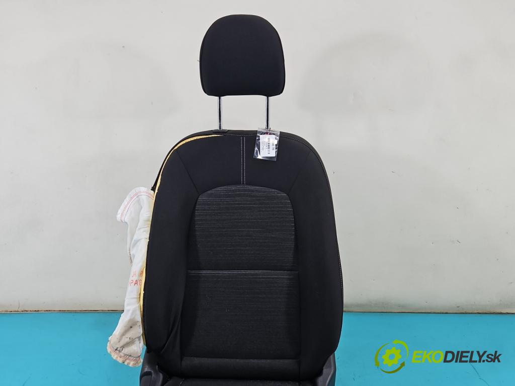 Kia Picanto III 17- 1.2 MPI 84KM manual 61.8 kW 1197 cm3 5- Sedačka pravý (Sedadlo)