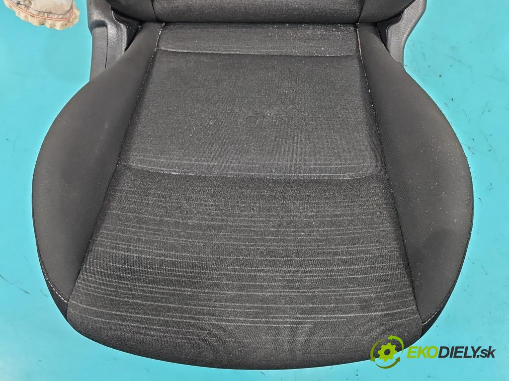 Kia Picanto III 17- 1.2 MPI 84KM manual 61.8 kW 1197 cm3 5- Sedačka pravý (Sedadlo)
