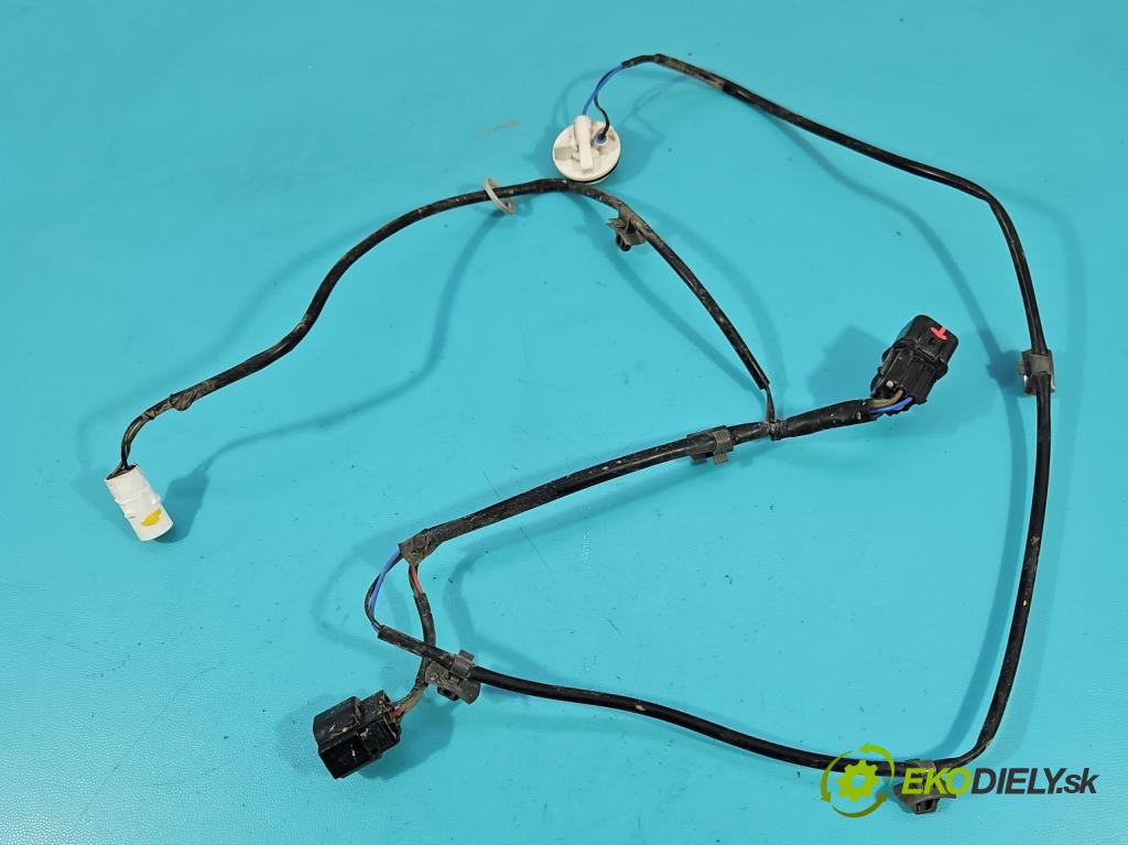 Kia Picanto III  17- 1.2 MPI 84KM manual 61.8 kW 1197 cm3 5- Zväzok: nárazník zadné 