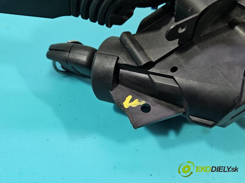 Opel Vectra C 2002-2008 1.9 cdti 120 HP manual 88 kW 1910 cm3 5- prepínač komplex: 13162135 (Prepínacie páčky pod volantom)