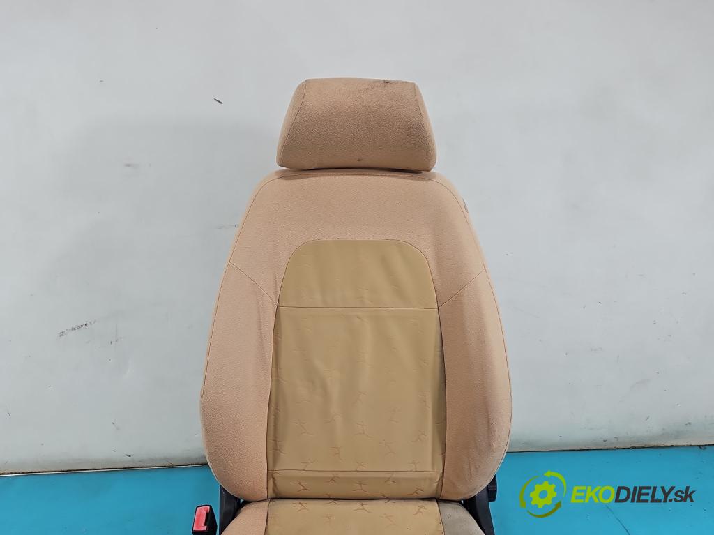 Skoda Fabia I 1999-2007 1.4 16V 101 HP manual 74 kW 1390 cm3 5- Sedačka ľavý  (Sedadlo)