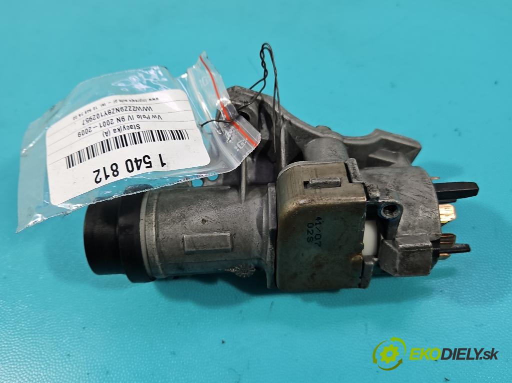 Vw Polo IV 9N 2001-2009 1.4 16V 80 HP manual 59 kW 1390 cm3 5- Spínačka 4B0905851Q (Spínacia skrinka)