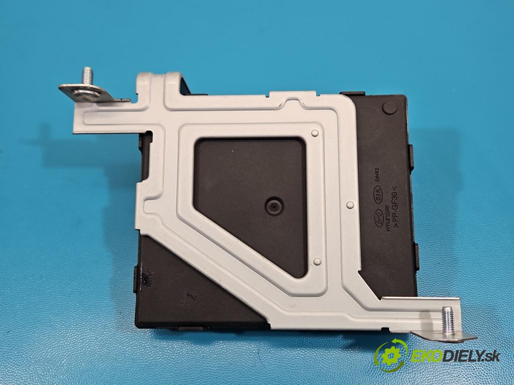 Kia Ceed III 2018- 1.5 160 HP automatic 117.5 kW 1482 cm3 5- riadiaca jednotka ostatné 954A0-J7060