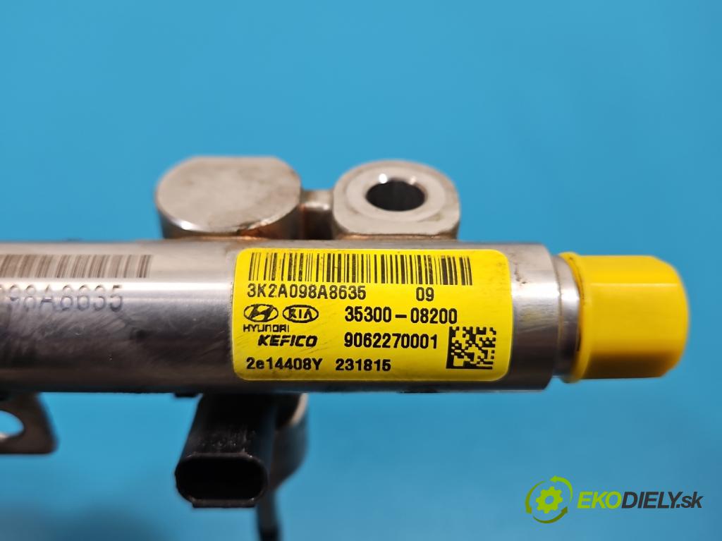 Kia Ceed III 2018- 1.5 160 HP automatic 117.5 kW 1482 cm3 5- lišta vstrekovacia 35310-08200 (Vstrekovacia lišta)