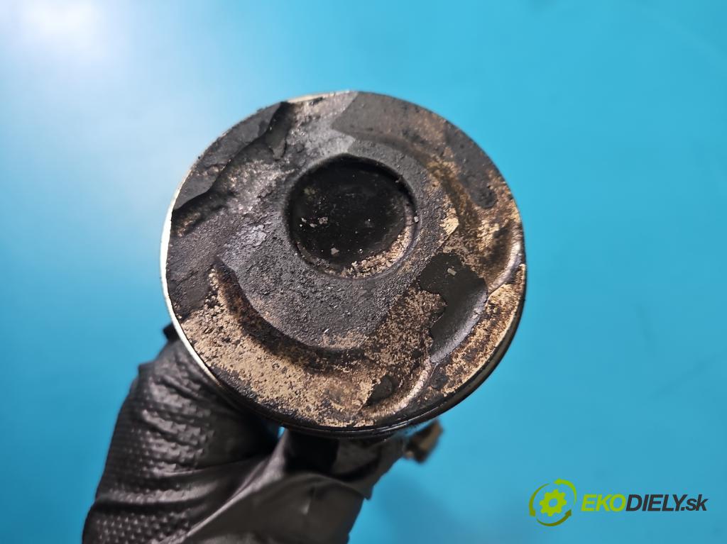 Opel Astra V  2015-2022 1.4 T 125 HP manual 92 kW 1399 cm3 5- piest  (Piest)