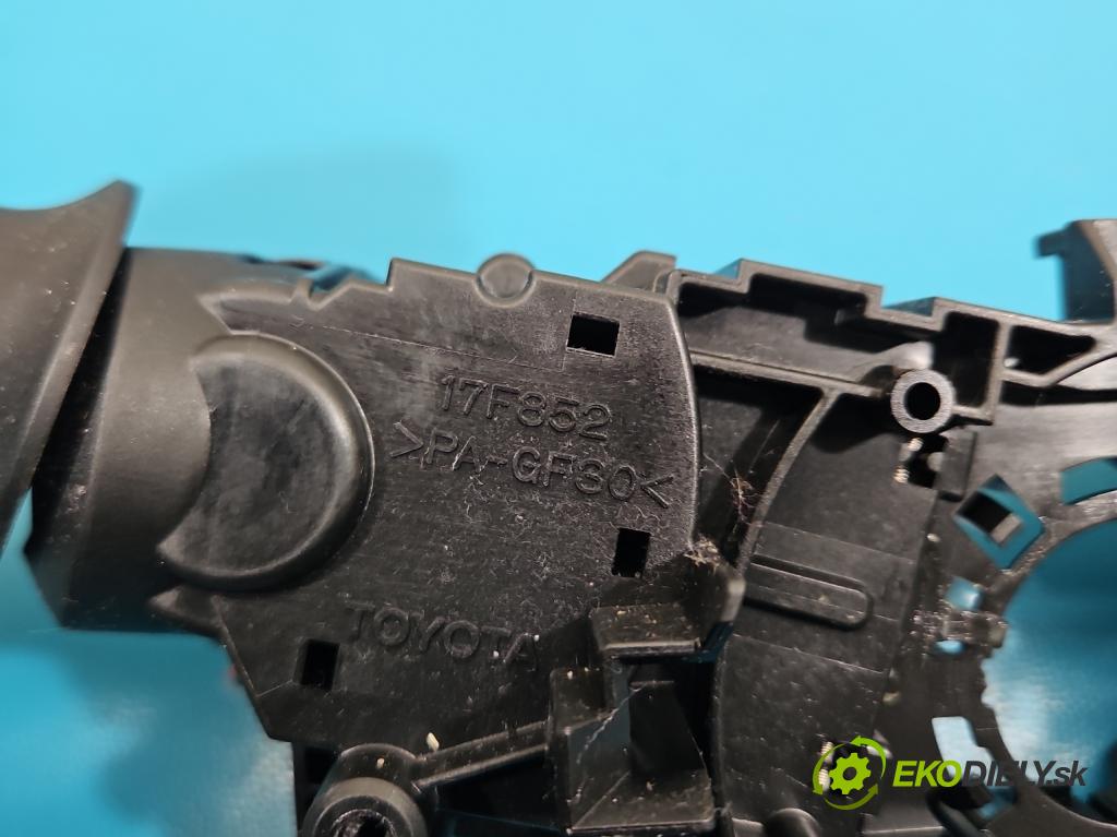 Toyota Auris II 2012-2018 1.8 hybrid 99 HP automatic 73 kW 1798 cm3 5- prepínač komplex: 02720-17F852 (Prepínacie páčky pod volantom)