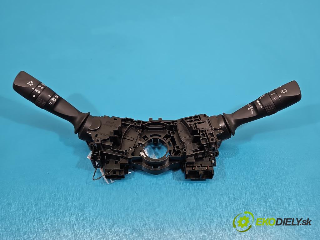 Toyota Auris II 2012-2018 1.8 hybrid 99 HP automatic 73 kW 1798 cm3 5- prepínač komplex: 02720-17F852 (Prepínacie páčky pod volantom)