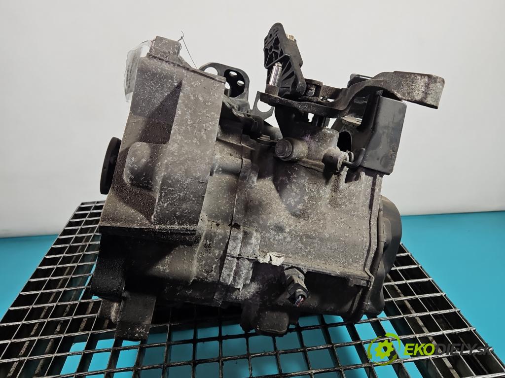 Vw Polo IV 9N 2001-2009 1.4 16V 80 hp manual 59 kW 1390 cm3 5- převodovka stupňová manual JHQ