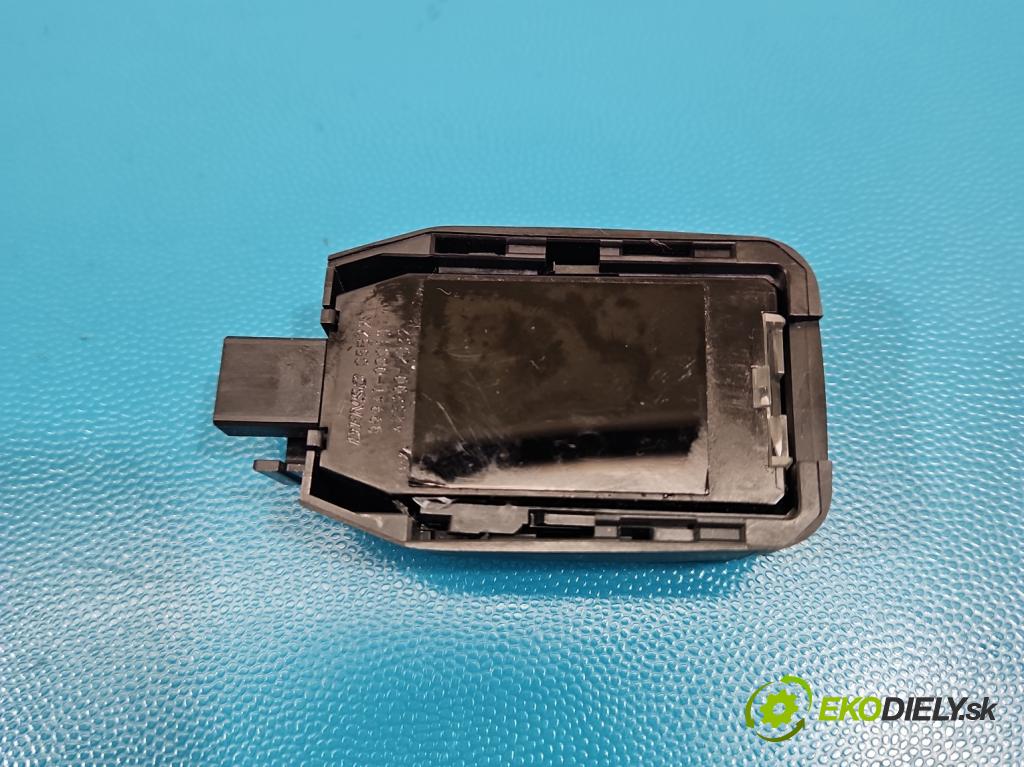 Toyota Auris II 2012-2018 1.8 hybrid 99 HP automatic 73 kW 1798 cm3 5- snímač déšť: 89941-0D010 (Snímač dažďa)