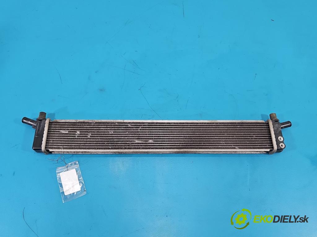 Toyota Auris II 2012-2018 1.8 hybrid 99 HP automatic 73 kW 1798 cm3 5- chladič voda:  (Chladič vody)