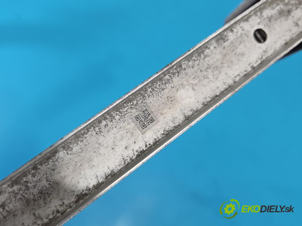 Toyota Auris II 2012-2018 1.8 hybrid 99 HP automatic 73 kW 1798 cm3 5- chladič voda:  (Chladič vody)