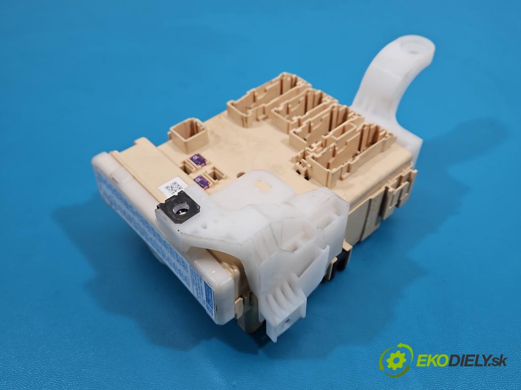 Toyota Auris II 2012-2018 1.8 hybrid 99 HP automatic 73 kW 1798 cm3 5- riadiaca jednotka ostatné 89221-02480