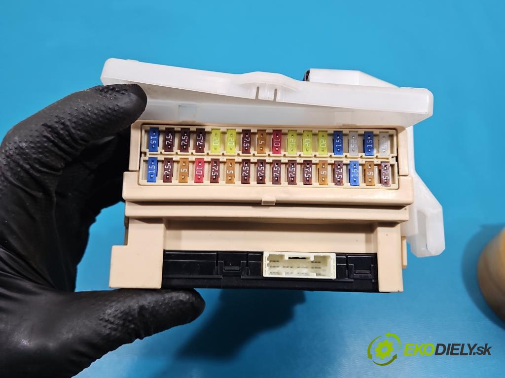 Toyota Auris II 2012-2018 1.8 hybrid 99 HP automatic 73 kW 1798 cm3 5- riadiaca jednotka ostatné 89221-02480