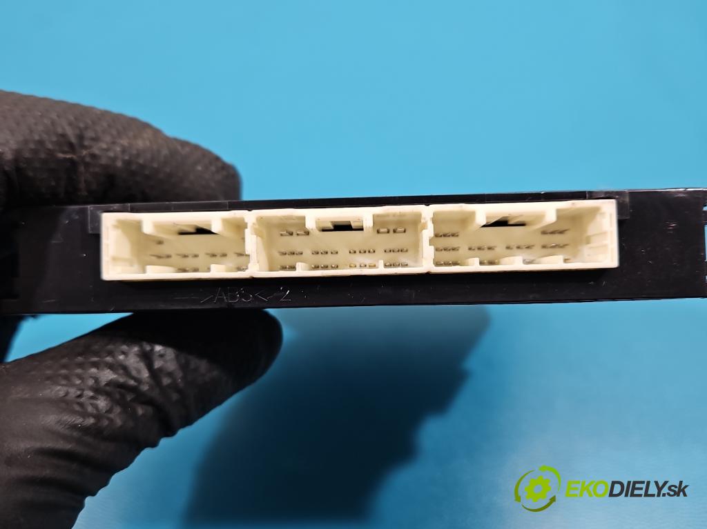 Toyota Auris II 2012-2018 1.8 hybrid 99 HP automatic 73 kW 1798 cm3 5- riadiaca jednotka ostatné 89990-02380