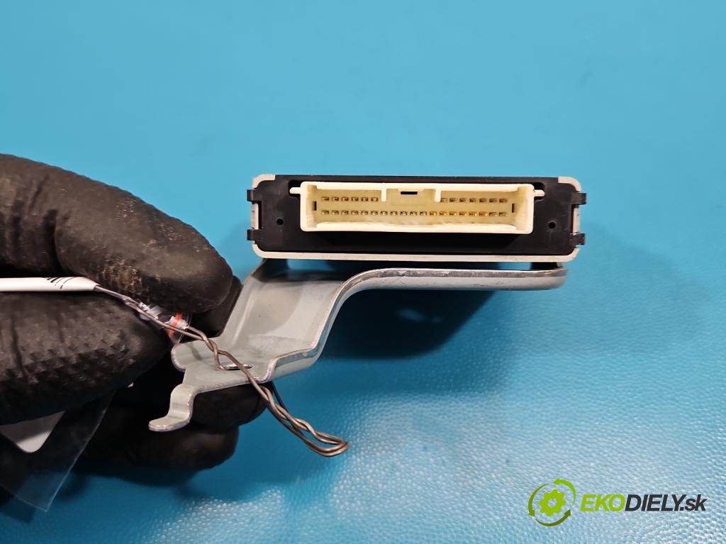 Toyota Auris II 2012-2018 1.8 hybrid 99 HP automatic 73 kW 1798 cm3 5- riadiaca jednotka ostatné 89940-12130