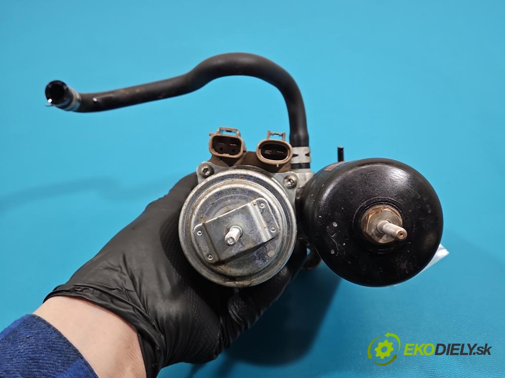 Toyota Auris II 2012-2018 1.8 hybrid 99 HP automatic 73 kW 1798 cm3 5- čerpadlo abs 47070-12010 (Pumpa ABS)