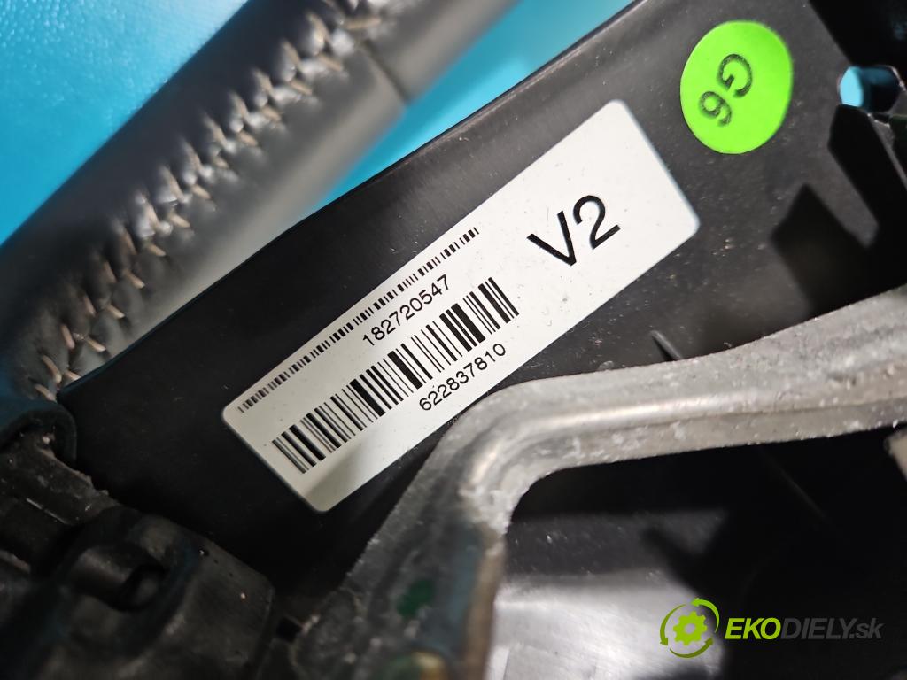 Toyota Auris II 2012-2018 1.8 hybrid 99 HP automatic 73 kW 1798 cm3 5- volant  (Volant)