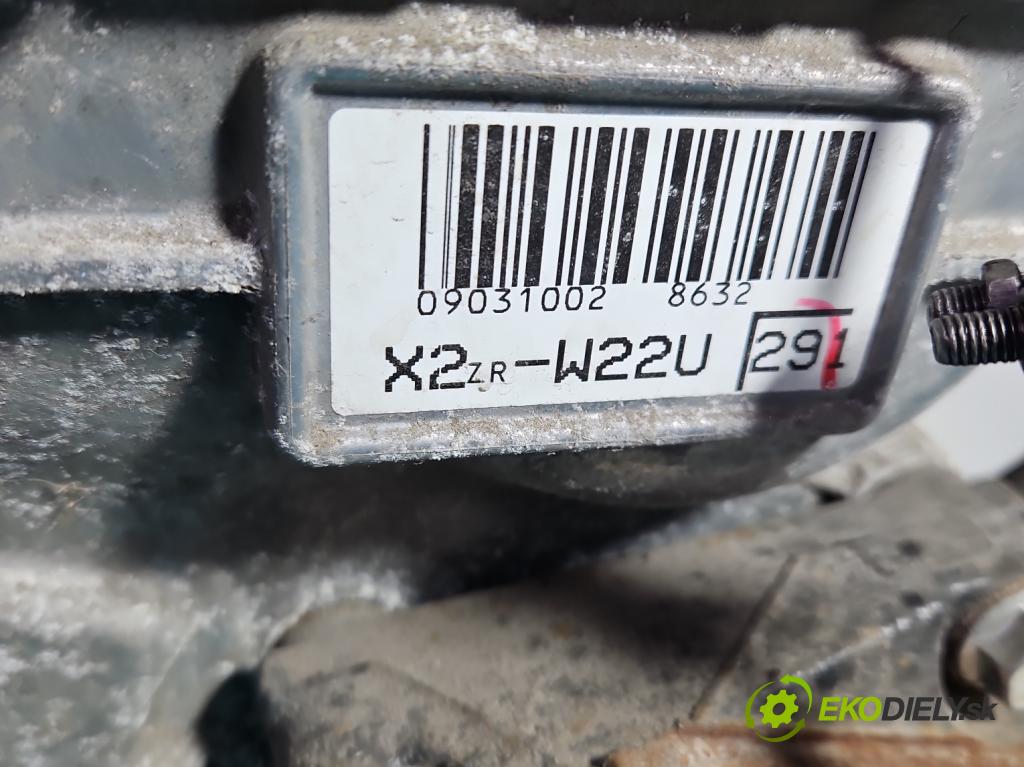 Toyota Auris II 2012-2018 1.8 hybrid 99 hp automatic 73 kW 1798 cm3 5- motor benzín 2ZR