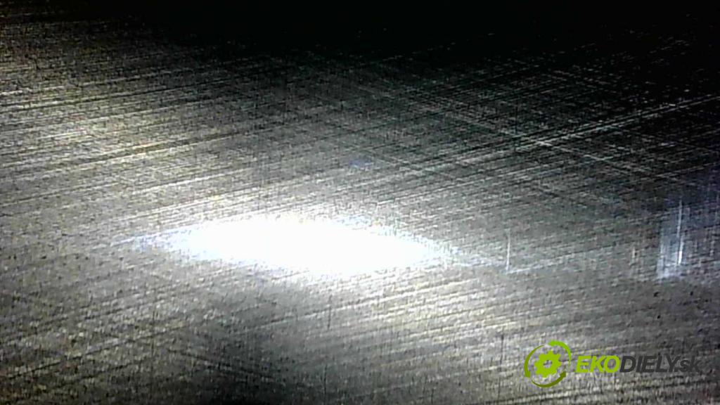 Toyota Auris II 2012-2018 1.8 hybrid 99 hp automatic 73 kW 1798 cm3 5- motor benzín 2ZR