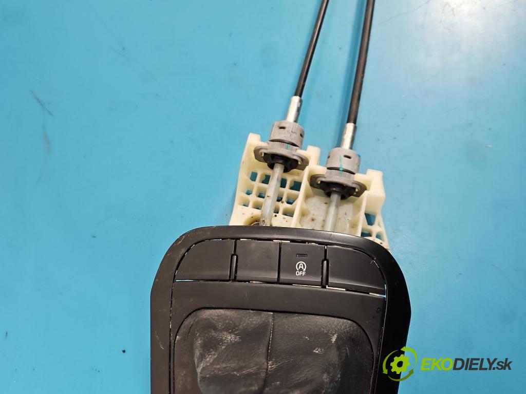 Kia Picanto III  17- 1.2 MPI 84KM manual 61.8 kW 1197 cm3 5- Páka: Změny: stupeň,rýchlosť  (Rýchlostná páka (kulisa))