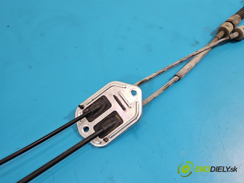 Kia Picanto III  17- 1.2 MPI 84KM manual 61.8 kW 1197 cm3 5- Páka: Změny: stupeň,rýchlosť  (Rýchlostná páka (kulisa))