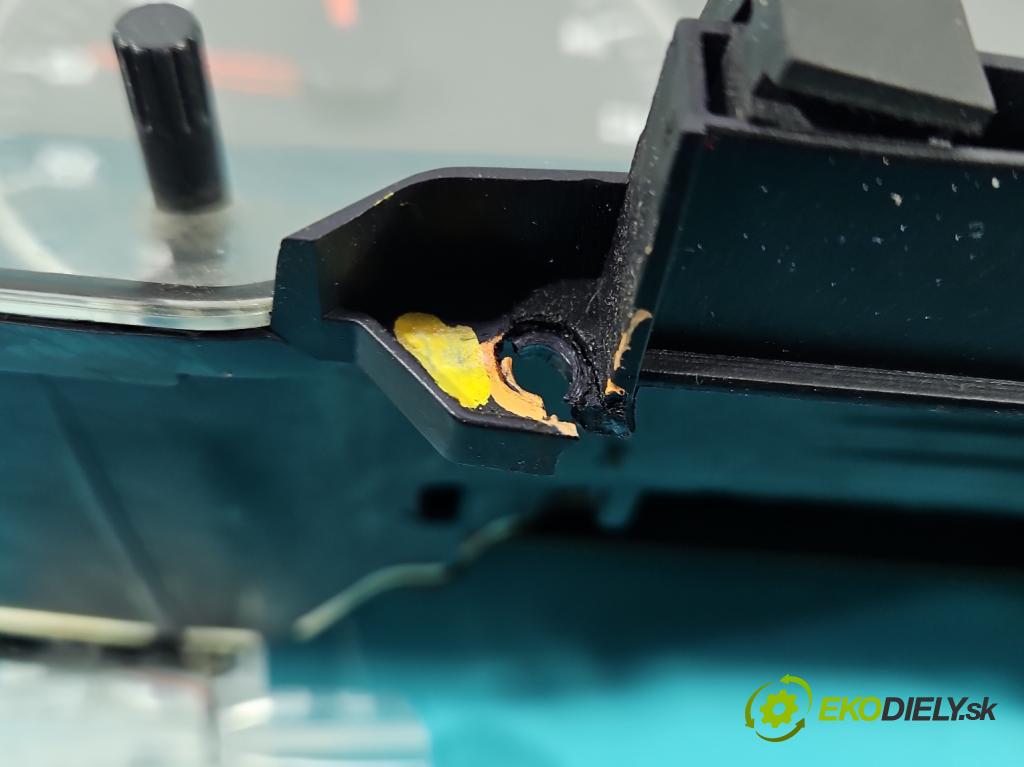 Audi 80 B4 1991-1994 2.0 90 HP manual 66 kW 1984 cm3 4- prístrojovka/ budíky 893919067 (Prístrojová doska)