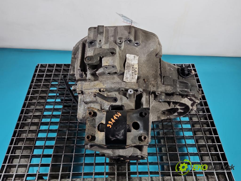 Nissan Almera N16 2000-2006 1.5 16V 98 HP manual 72 kW 1497 cm3 5- prevodovka stupeň,rýchlosť manual 4M40