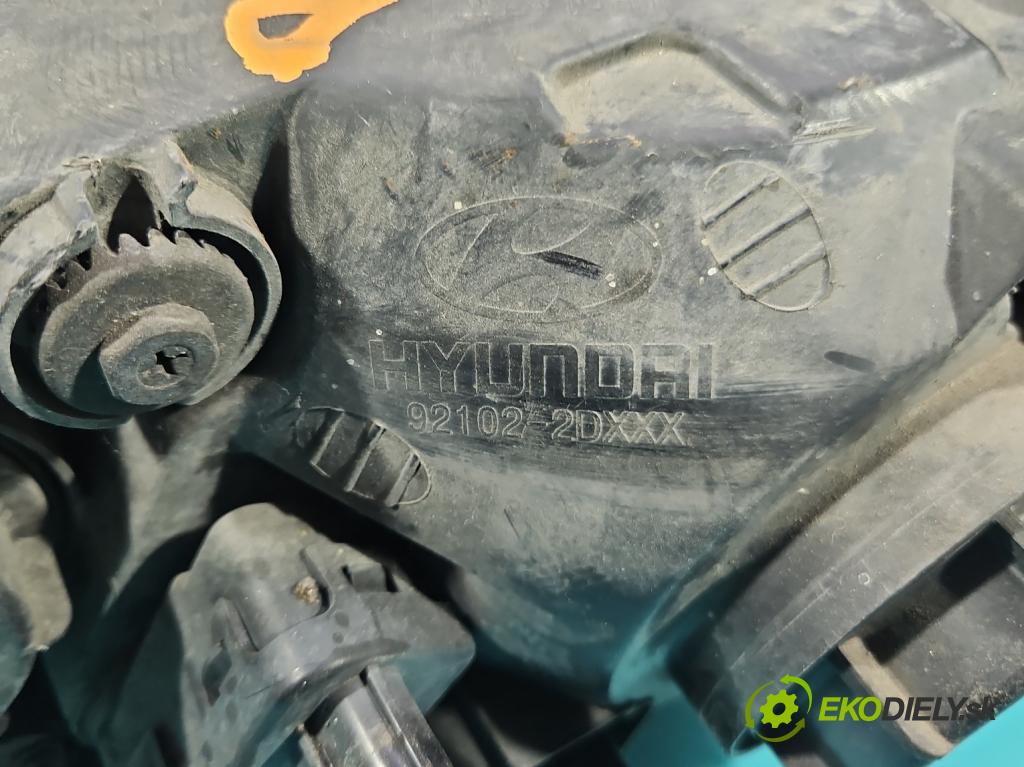 Hyundai Elantra III 2000-2006 1.6 16V 107 HP manual 79 kW 1599 cm3 5- Reflektor: pravý  (Svetlo predné pravé)