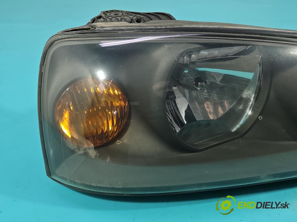 Hyundai Elantra III 2000-2006 1.6 16V 107 HP manual 79 kW 1599 cm3 5- Reflektor: pravý  (Svetlo predné pravé)