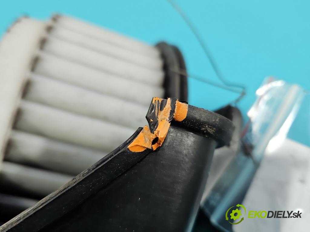 Opel Astra II 1998-2009 1.6 8V 84KM manual 62 kW 1598 cm3 5- ventilátor vzduchu 52485311