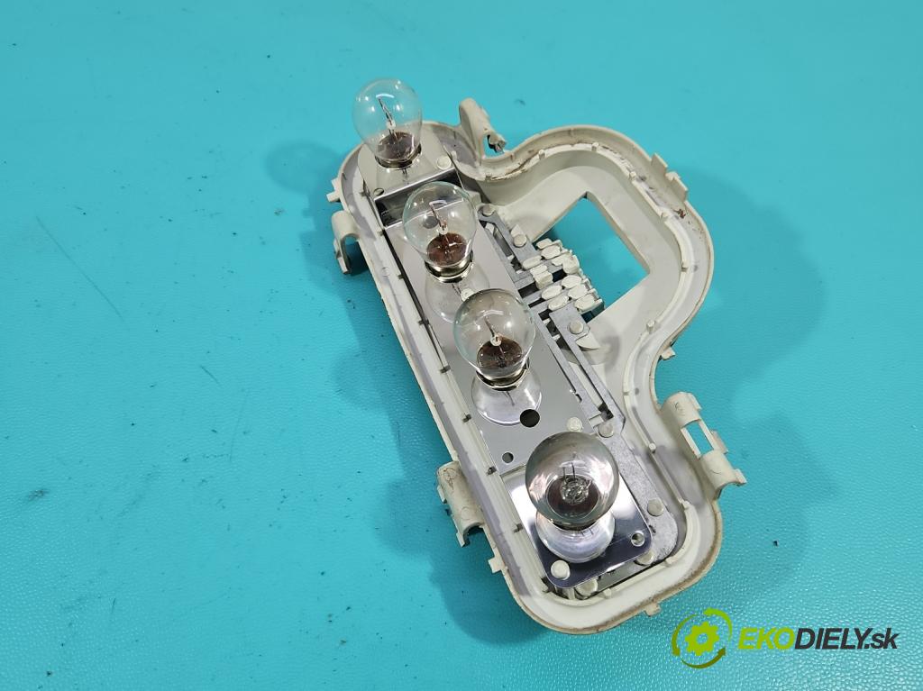 Opel Astra II 1998-2009 1.6 8V 84KM manual 62 kW 1598 cm3 5- svetlo / reflektor zadné ľavé 90521542 (Kľučka dverí ostatné)