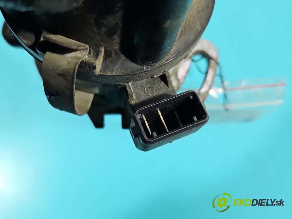 Seat Ibiza II 6K 1993-2002 1.4 60 HP manual 44 kW 1391 cm3 3- rozdeľovač 0237521061 (Rozdeľovač)