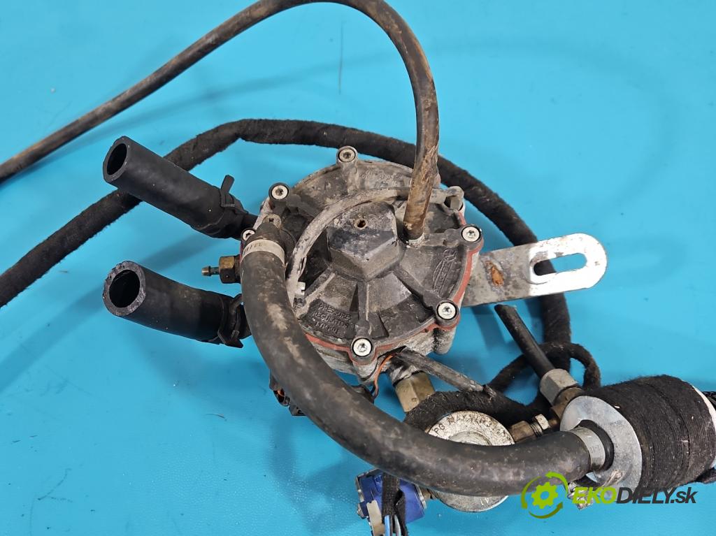 Toyota Auris II 2012-2018 1.8 hybrid 99 HP automatic 73 kW 1798 cm3 5- inštalácia LPG STAG 4 QBOX BASIC