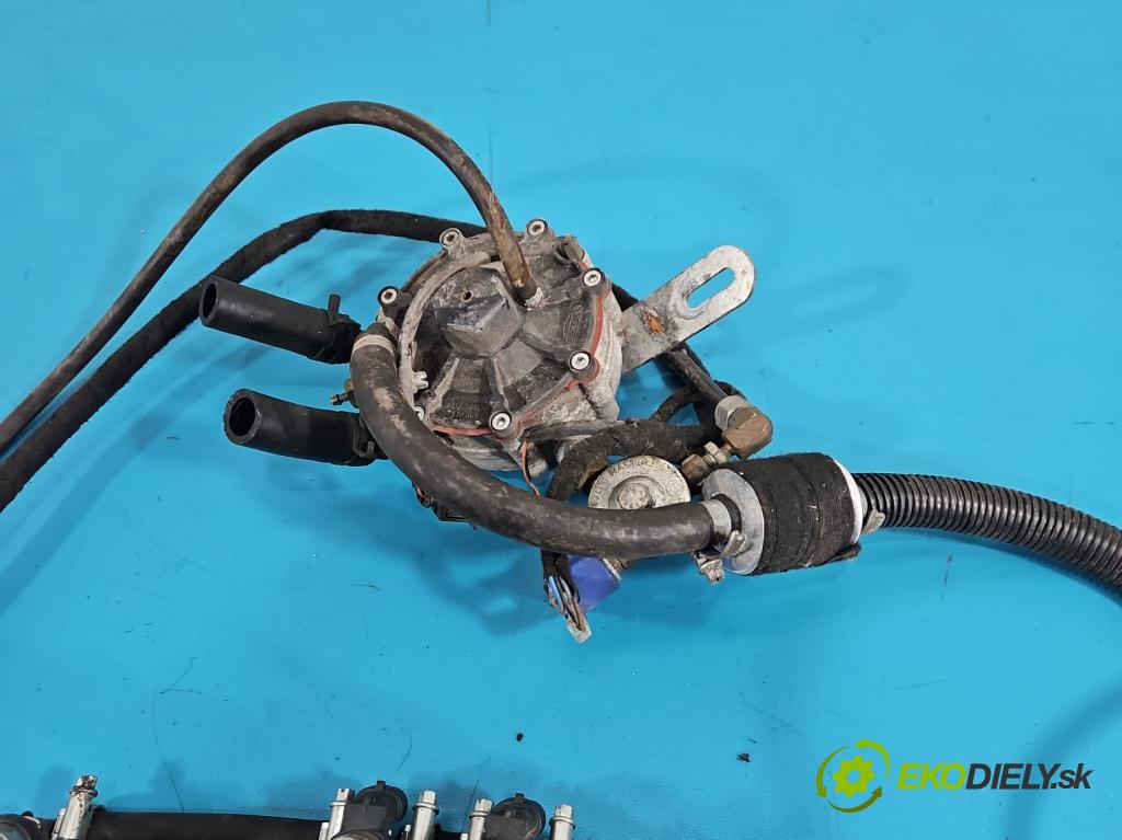 Toyota Auris II 2012-2018 1.8 hybrid 99 HP automatic 73 kW 1798 cm3 5- inštalácia LPG STAG 4 QBOX BASIC