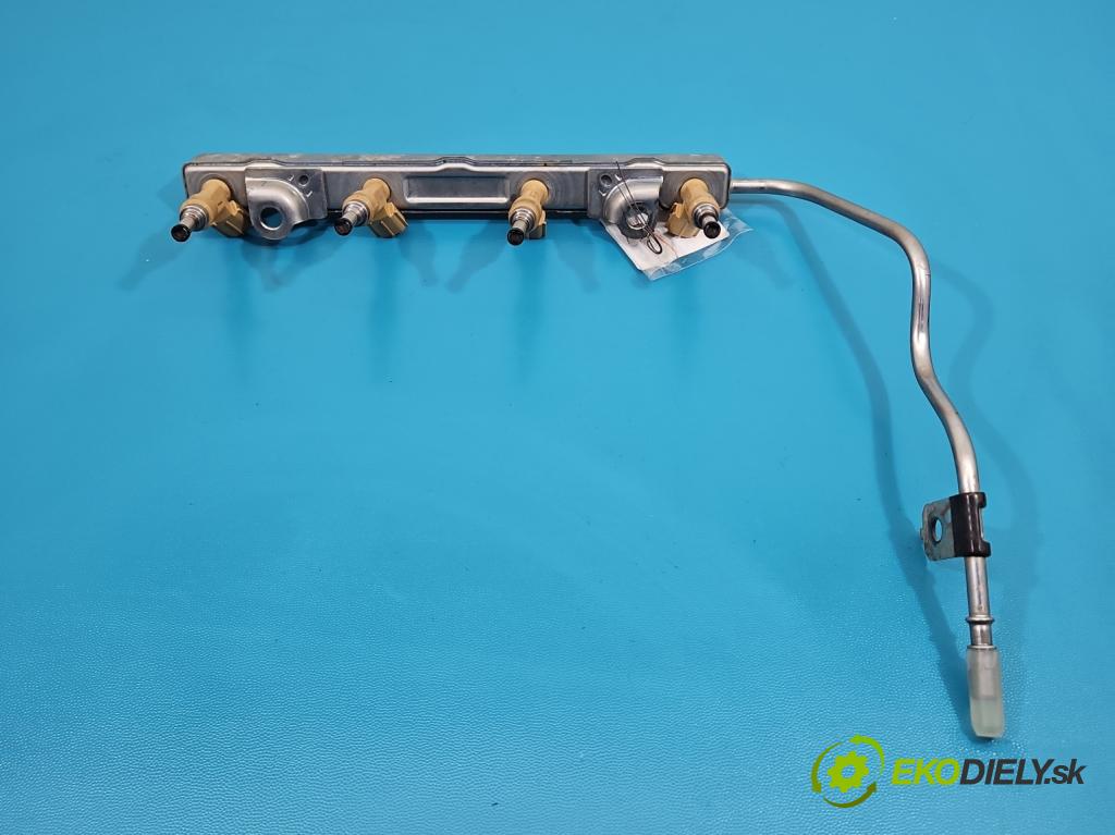 Toyota Auris II 2012-2018 1.8 hybrid 99 HP automatic 73 kW 1798 cm3 5- lišta vstrekovacia 23250-0T030 (Vstrekovacia lišta)